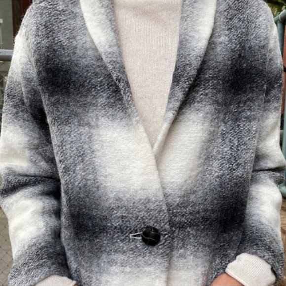 NWT Aritzia off-duty jacket - Picture 5 of 14